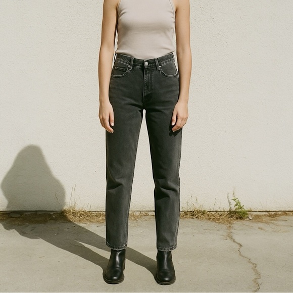 VINTAGE GUESS 90s Georges Marciano High Waisted Straight Leg Mom Jeans - Picture 2 of 13